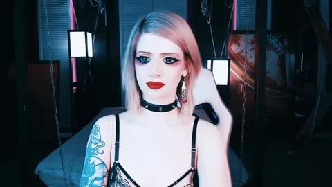 Snapshot of noah_elmer chatting on 02-07-25, 02:08 REAL name LiaDM are always open online show from 02-07-25, 02:08