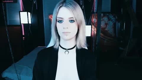 Snapshot of noah_elmer chatting on 02-11-25, 10:50 REAL name LiaDM are always open online show from 02-11-25, 10:50