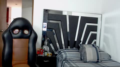 Noah Harris01 online show from 02-21-25, 06:15