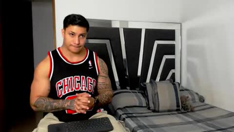 Noah Harris01 online show from 10-31-25, 10:55