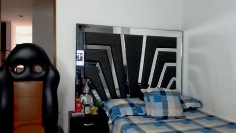 Noah Harris01 online show from 01-08-26, 01:46