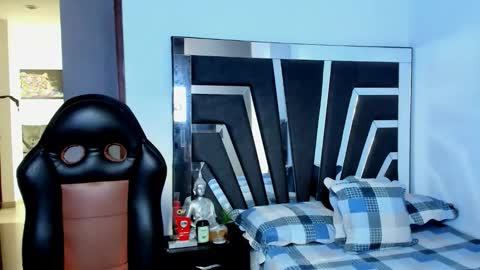 Noah Harris01 online show from 02-02-26, 12:26