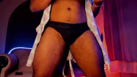 Snapshot of noah_jones__ chatting on 12-15-24, 05:23 Noah online show from 12-15-24, 05:23