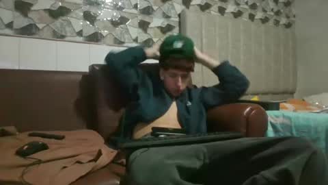 Snapshot of noah_mod chatting on 07-08-26, 03:00 noah_mod online show from 07-08-26, 03:00
