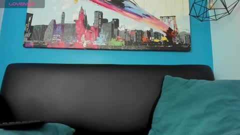    online show from 03-12-25, 12:04