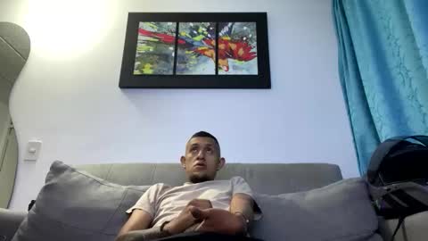 Snapshot of noah_roberts_ chatting on 10-18-25, 10:16 Noah online show from 10-18-25, 10:16