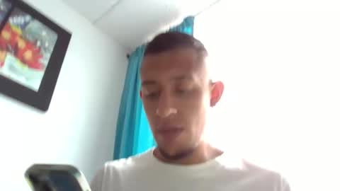 Snapshot of noah_roberts_ chatting on 11-02-25, 08:22 Noah online show from 11-02-25, 08:22