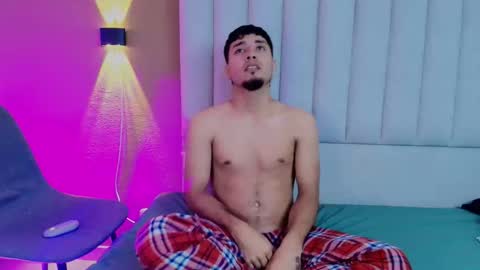 noah online show from 04-21-26, 01:42