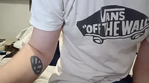 Noah Wesley online show from 02-12-25, 04:23