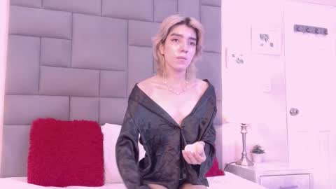 Noah   online show from 12-15-25, 11:47