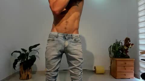 LIAM- noah online show from 02-26-26, 01:21