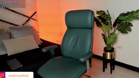 Noah online show from 09-15-25, 12:05