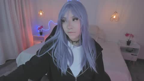 Noah  online show from 11-18-25, 05:01