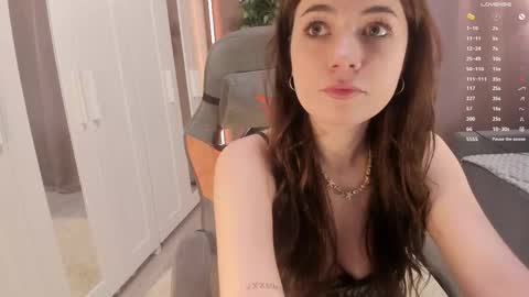 Snapshot of nocturn_meon chatting on 10-17-25, 11:57 Ashley online show from 10-17-25, 11:57