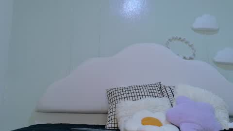 Snapshot of noeliasaenz chatting on 07-27-26, 09:05 NOELIA online show from 07-27-26, 09:05