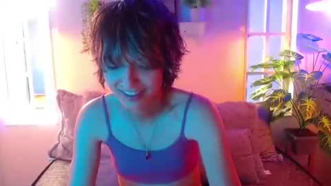 Snapshot of noellee__ chatting on 10-07-25, 01:41 CALL ME APRIL online show from 10-07-25, 01:41