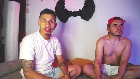 noha_and_iam1 online show from 02-26-26, 11:31