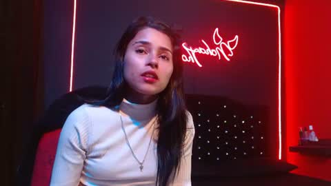 Noha Thomson online show from 06-18-26, 09:30