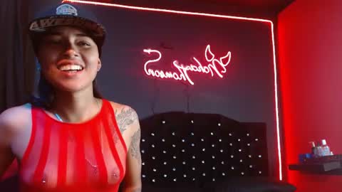 Noha Thomson online show from 06-26-26, 07:18