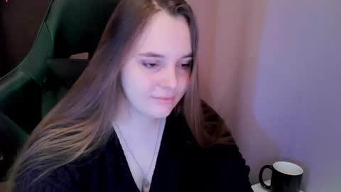 noir_ember_ online show from 02-21-26, 08:48