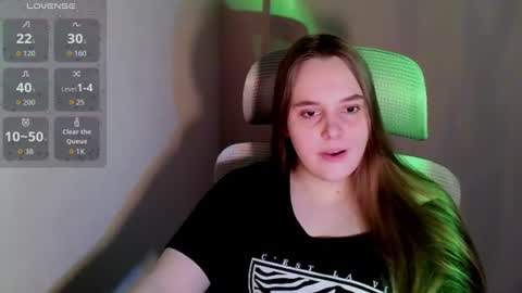 noir_ember_ online show from 06-18-26, 06:34