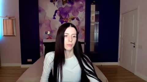 NoirDiva online show from 04-06-26, 06:03