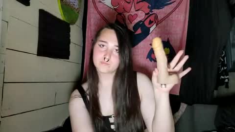 nonbinarybeauty20 online show from 06-15-26, 06:48