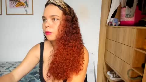 Snapshot of noor_bloom chatting on 04-18-26, 01:53 Soy Ash online show from 04-18-26, 01:53