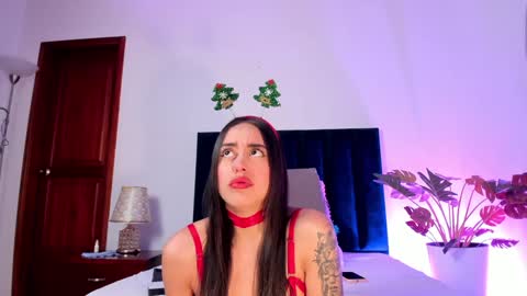 Nora Da Silva online show from 12-20-24, 04:20