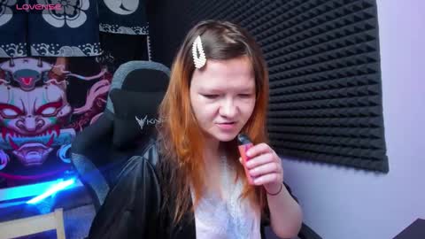 Snapshot of nora_lovvv chatting on 10-16-25, 10:16 Nora online show from 10-16-25, 10:16