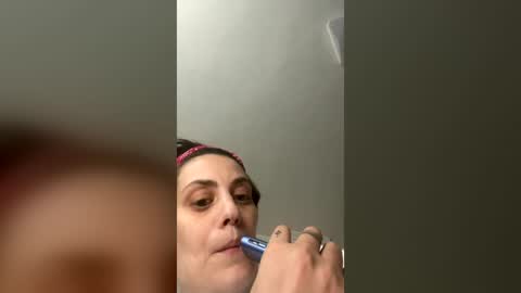 norablues online show from 06-17-26, 04:48