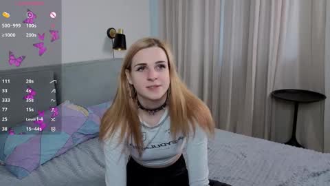 Elina online show from 11-10-25, 10:14