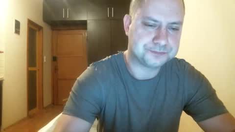 norbertopl87 online show from 02-08-25, 09:04