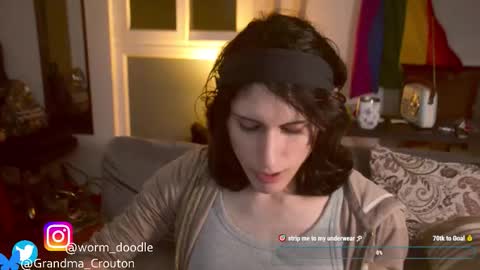 Snapshot of noreallyilikepeanuts chatting on 09-21-25, 12:34 Ariane online show from 09-21-25, 12:34