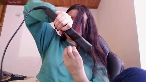 noreen_ online show from 11-20-25, 05:45