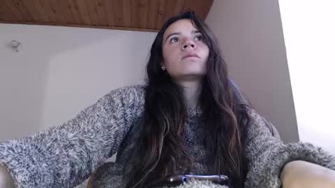 noreen_ online show from 12-18-25, 02:23