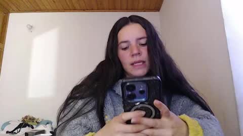 Snapshot of noreen_ chatting on 05-21-26, 09:00 noreen_ online show from 05-21-26, 09:00