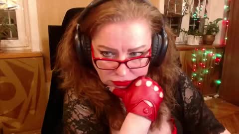 miss Tress online show from 09-28-25, 09:53