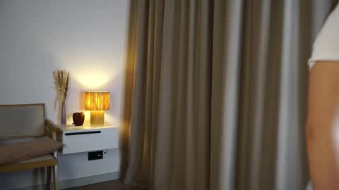 Snapshot of normahallsted chatting on 11-25-25, 06:41 Lina online show from 11-25-25, 06:41