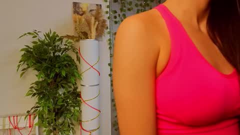 Monika online show from 02-10-26, 10:36