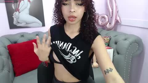 Snapshot of north_sweet_ chatting on 02-12-25, 03:27 N O R T H online show from 02-12-25, 03:27