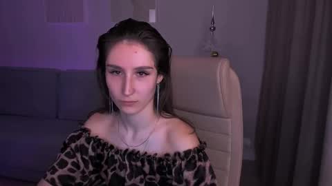 Hazel online show from 01-31-25, 03:11