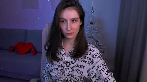 Hazel online show from 02-13-25, 09:06