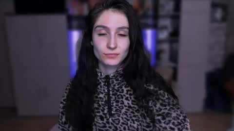 Hazel online show from 03-01-26, 09:50