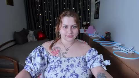 Snapshot of nortystaar chatting on 06-11-26, 12:32 NORA online show from 06-11-26, 12:32