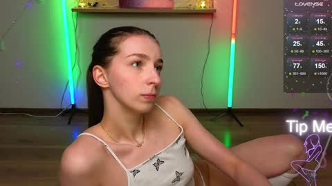 Hello My name is Helene NTMU  Finger up if u like what u see online show from 01-24-25, 05:21