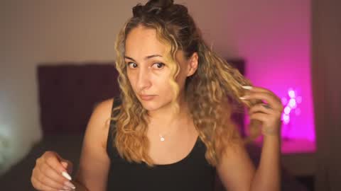 Tina online show from 01-08-25, 02:25