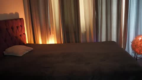 Tina online show from 04-11-26, 06:18