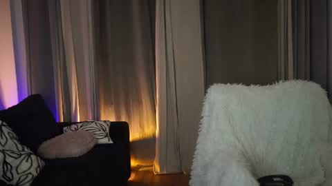 Tina online show from 06-12-26, 07:13