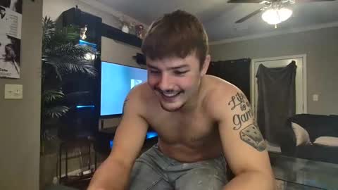 Snapshot of notoribliss chatting on 10-17-25, 02:48 Riley online show from 10-17-25, 02:48